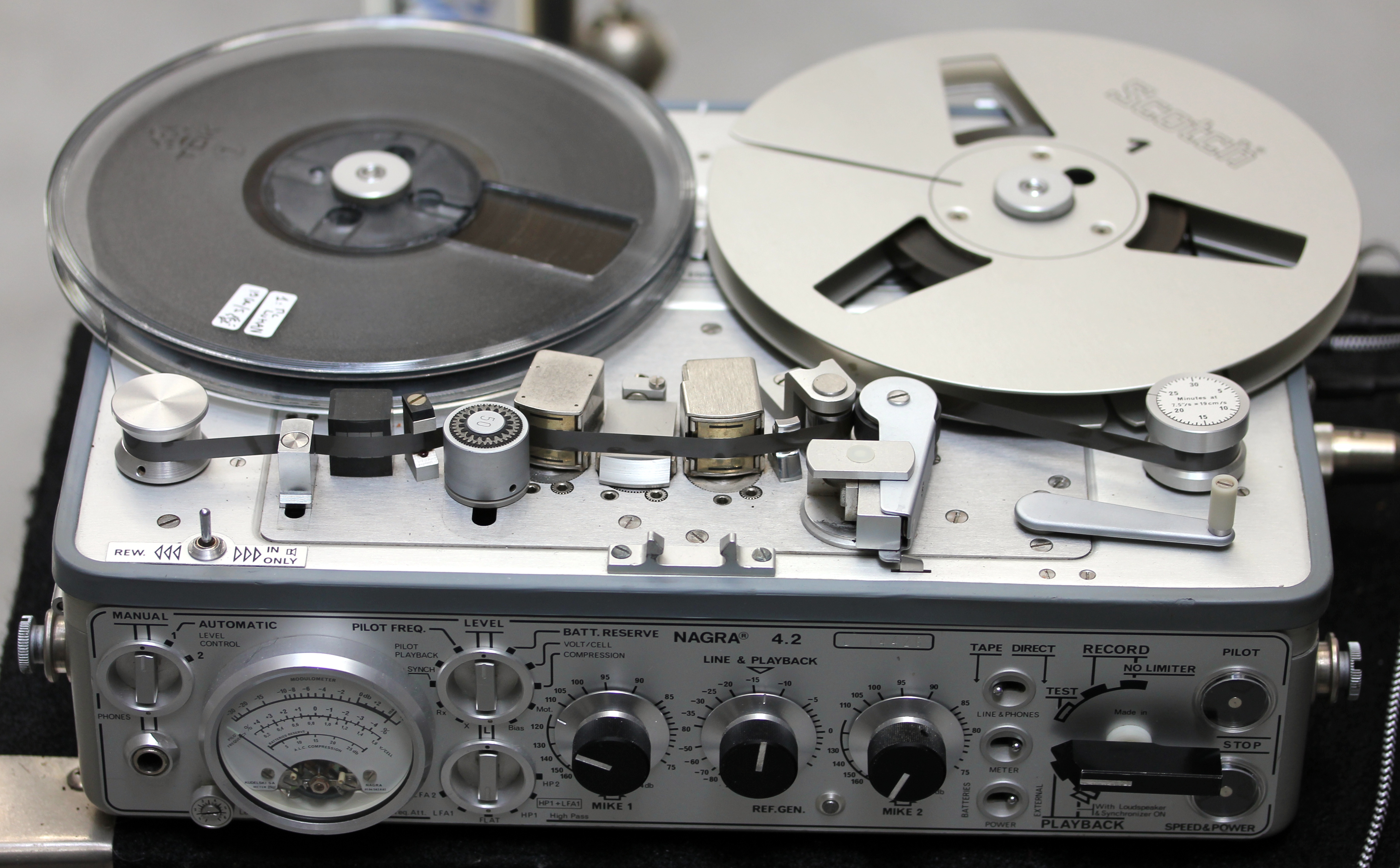 Analog taperecorders used as musical instruments Godfried-Willem Raes